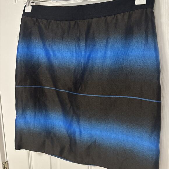 Marc Jacobs Women's 2 Blue Aster Black Silk Blend Mini Skirt Holiday Sexy Y2K - Picture 2 of 9